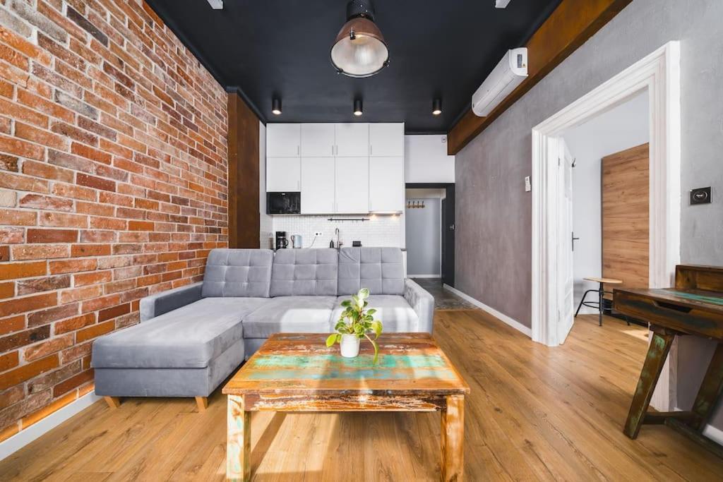 Star66 Apartment, Air-cond